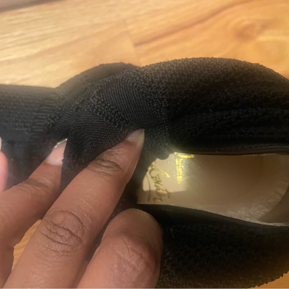 black Christian louboutin  red bottom heels. Size 40, come with box and dust bag - Picture 3 of 5